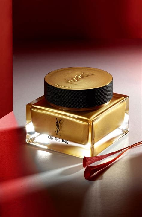 Yves Saint Laurent Or Rouge Mask